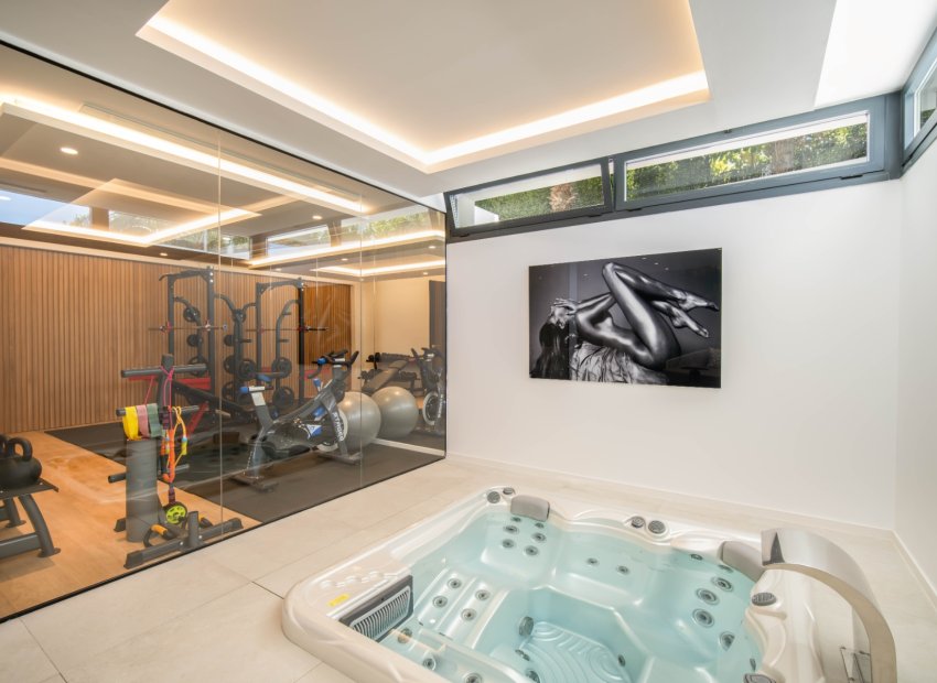 Herverkoop - Villa - Marbella - Nueva Andalucía