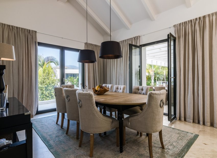 Herverkoop - Villa - Marbella - Nueva Andalucía