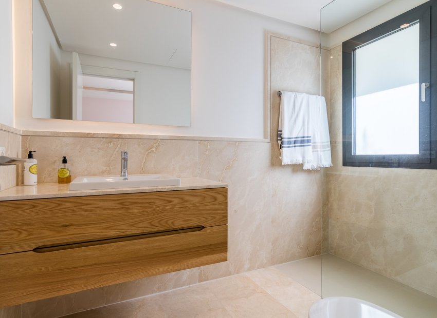 Herverkoop - Villa - Marbella - Nueva Andalucía