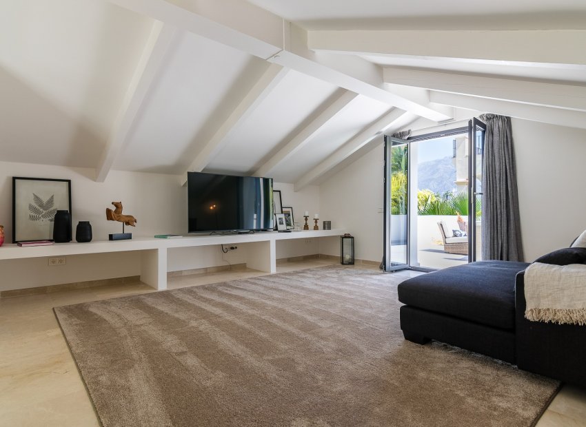 Herverkoop - Villa - Marbella - Nueva Andalucía