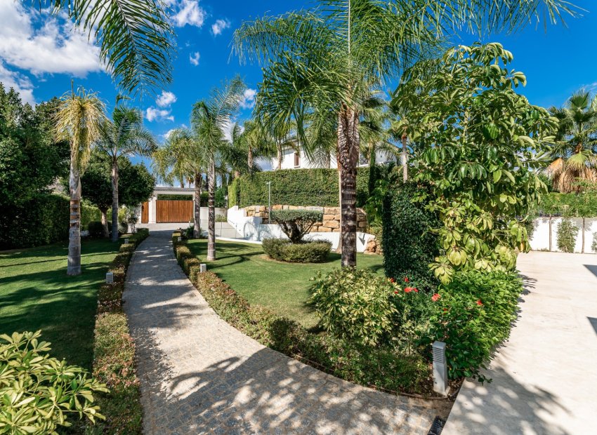 Herverkoop - Villa - Marbella - Nueva Andalucía