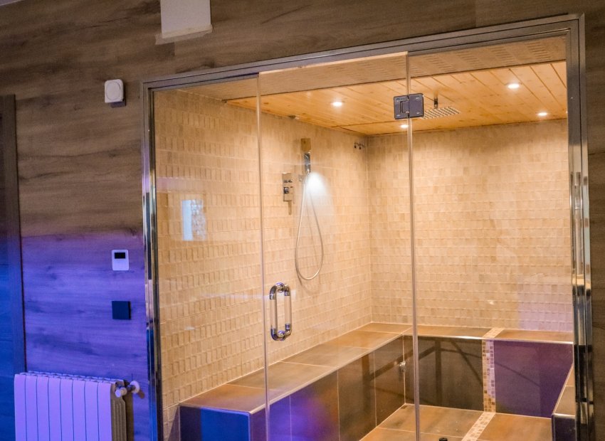 Herverkoop - Villa - Marbella - Nueva Andalucía