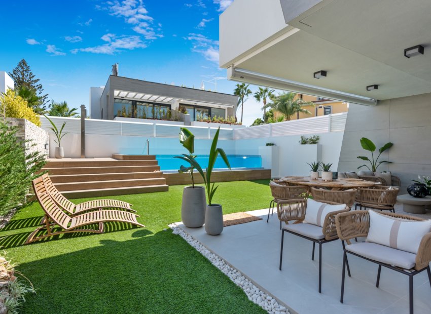 Herverkoop - Villa - Marbella - Puerto Banús