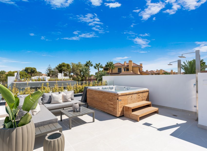 Herverkoop - Villa - Marbella - Puerto Banús