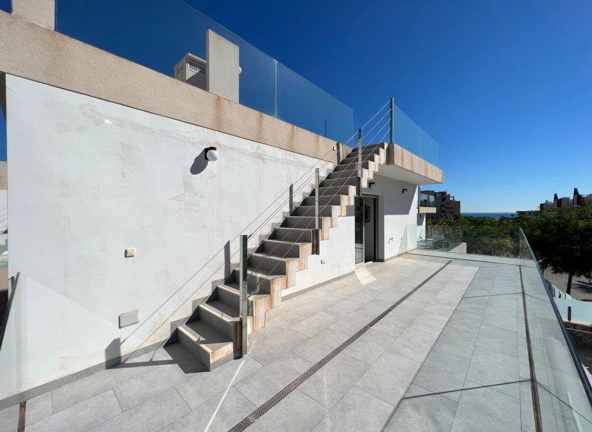 Herverkoop - Villa - Mil Palmeras - Costa Blanca Sur