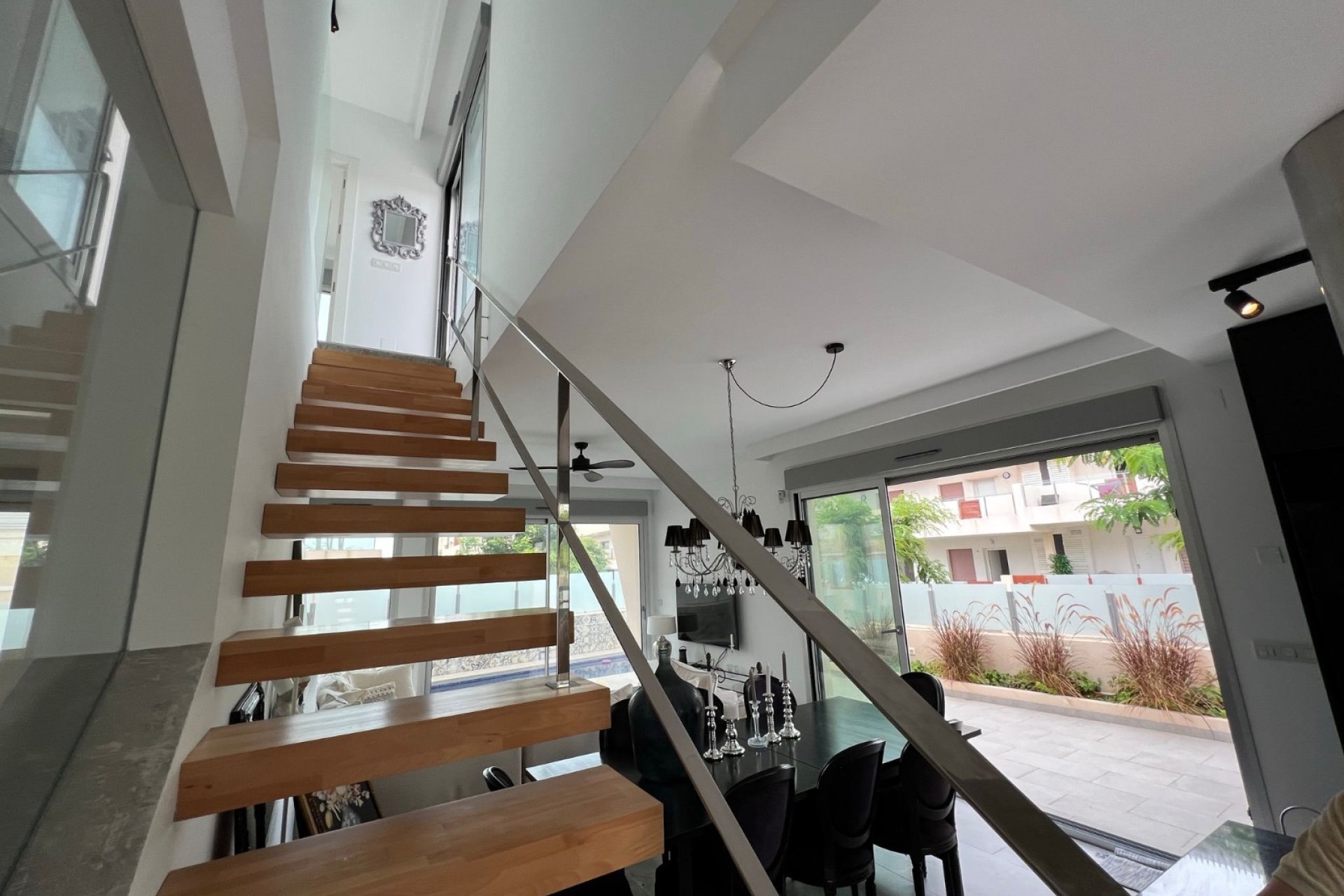 Herverkoop - Villa - Mil Palmeras - Costa Blanca