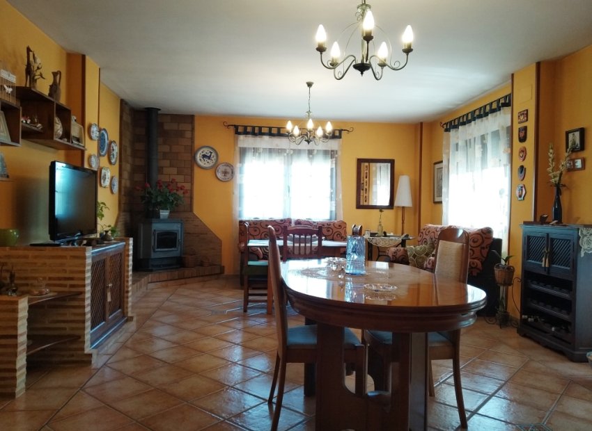 Herverkoop - Villa - Ontinyent