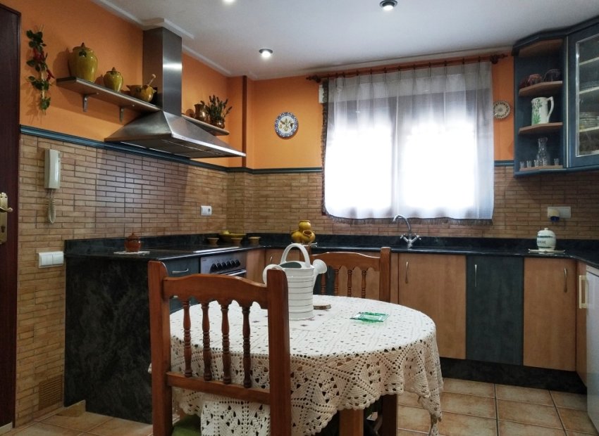 Herverkoop - Villa - Ontinyent