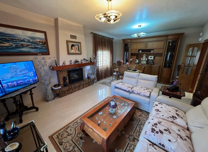 Herverkoop - Villa - Orihuela Costa - Campoamor