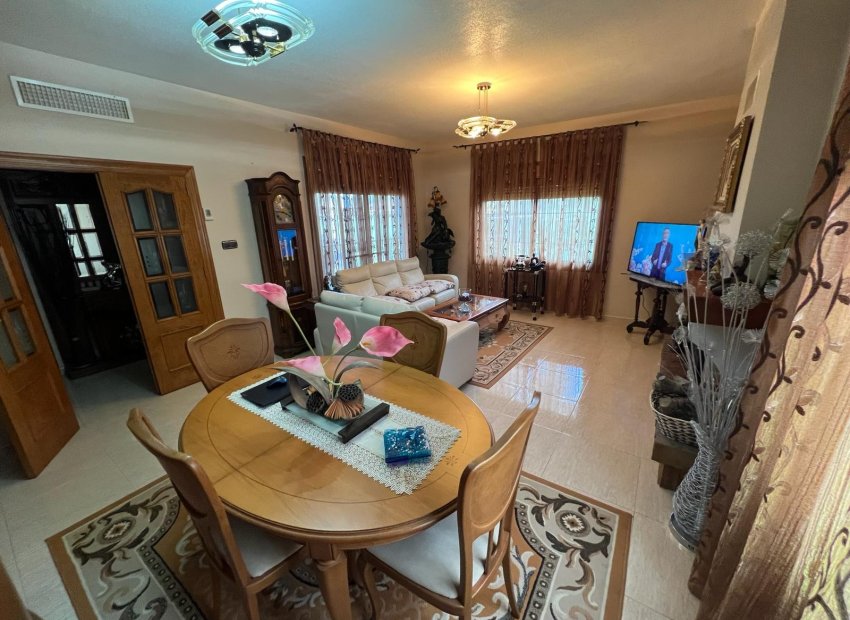 Herverkoop - Villa - Orihuela Costa - Campoamor