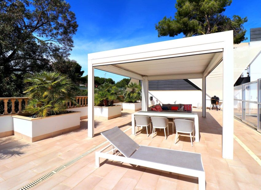 Herverkoop - Villa - Orihuela Costa - Campoamor