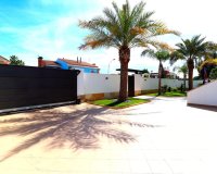 Herverkoop - Villa - Orihuela Costa - Campoamor