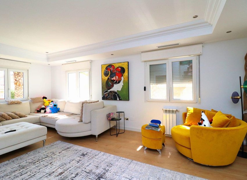 Herverkoop - Villa - Orihuela Costa - Campoamor