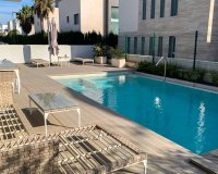 Herverkoop - Villa - Orihuela Costa - Campoamor