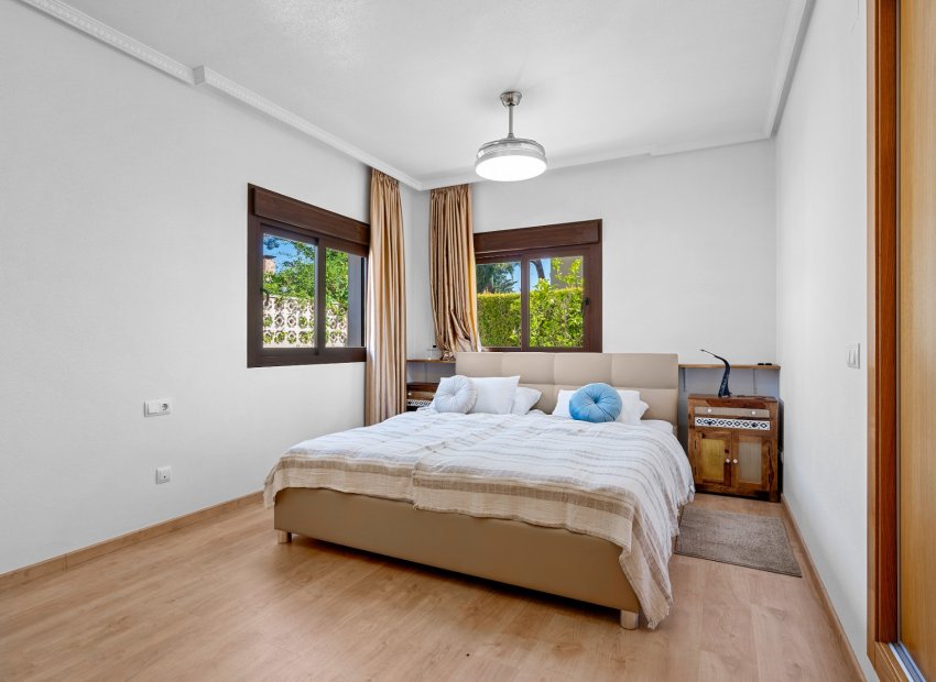 Herverkoop - Villa - Orihuela Costa - Dehesa de campoamor