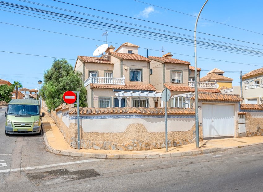 Herverkoop - Villa - Orihuela Costa - El Galan