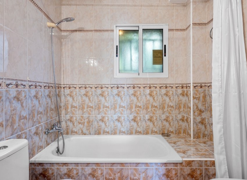 Herverkoop - Villa - Orihuela Costa - El Galan