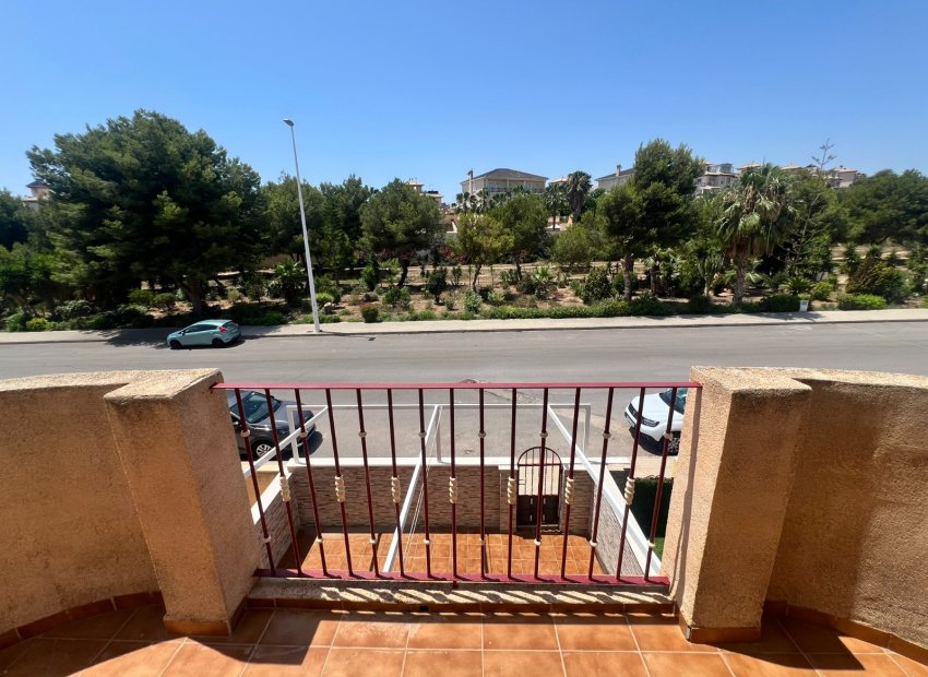 Herverkoop - Villa - Orihuela Costa - La Zenia