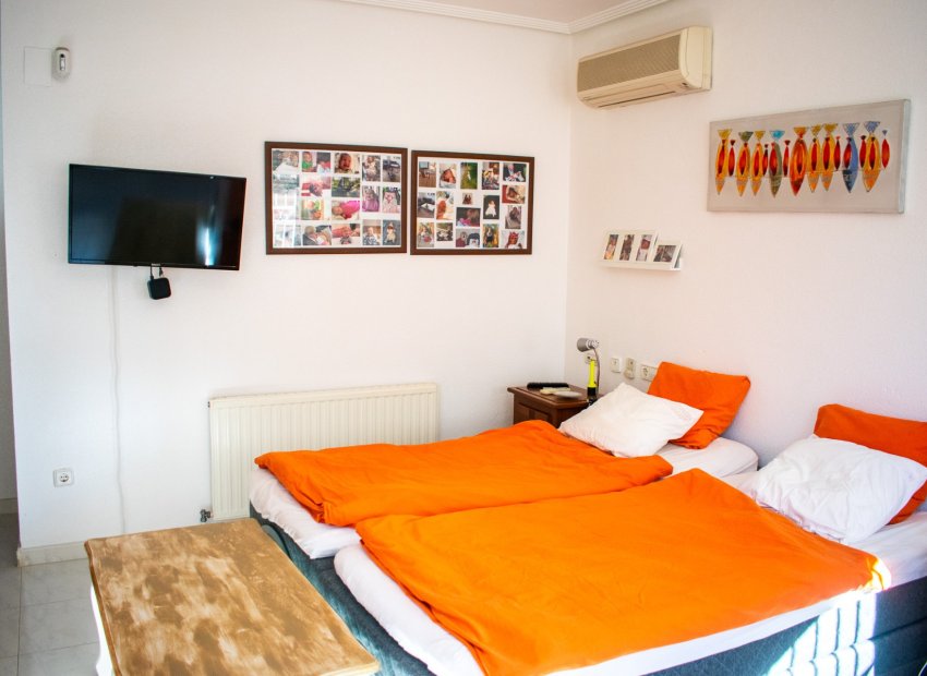 Herverkoop - Villa - Orihuela Costa - La Zenia