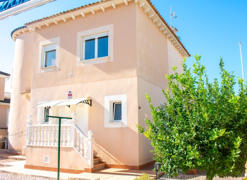 Herverkoop - Villa - Orihuela Costa - La Zenia