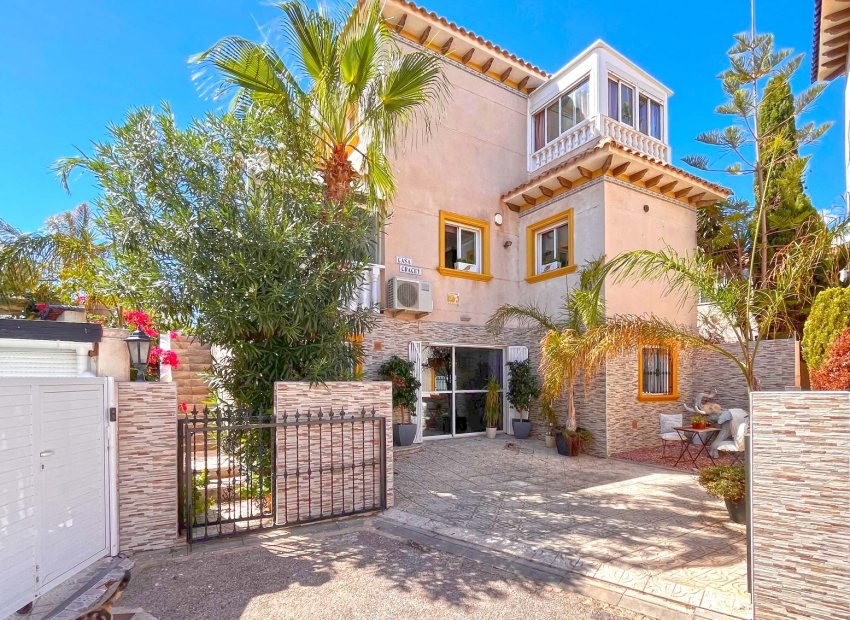 Herverkoop - Villa - Orihuela Costa - La Zenia