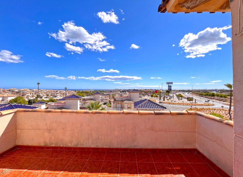 Herverkoop - Villa - Orihuela Costa - La Zenia