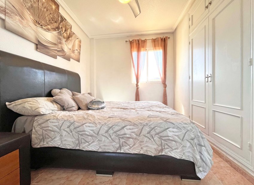 Herverkoop - Villa - Orihuela Costa - La Zenia