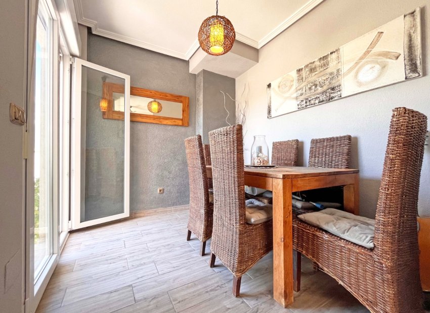 Herverkoop - Villa - Orihuela Costa - La Zenia