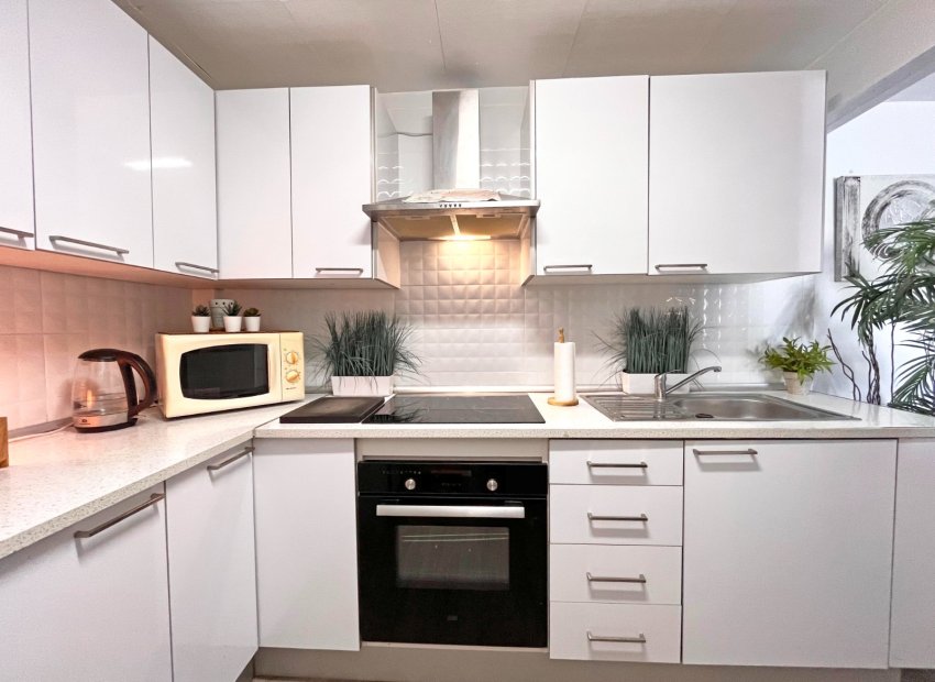 Herverkoop - Villa - Orihuela Costa - La Zenia