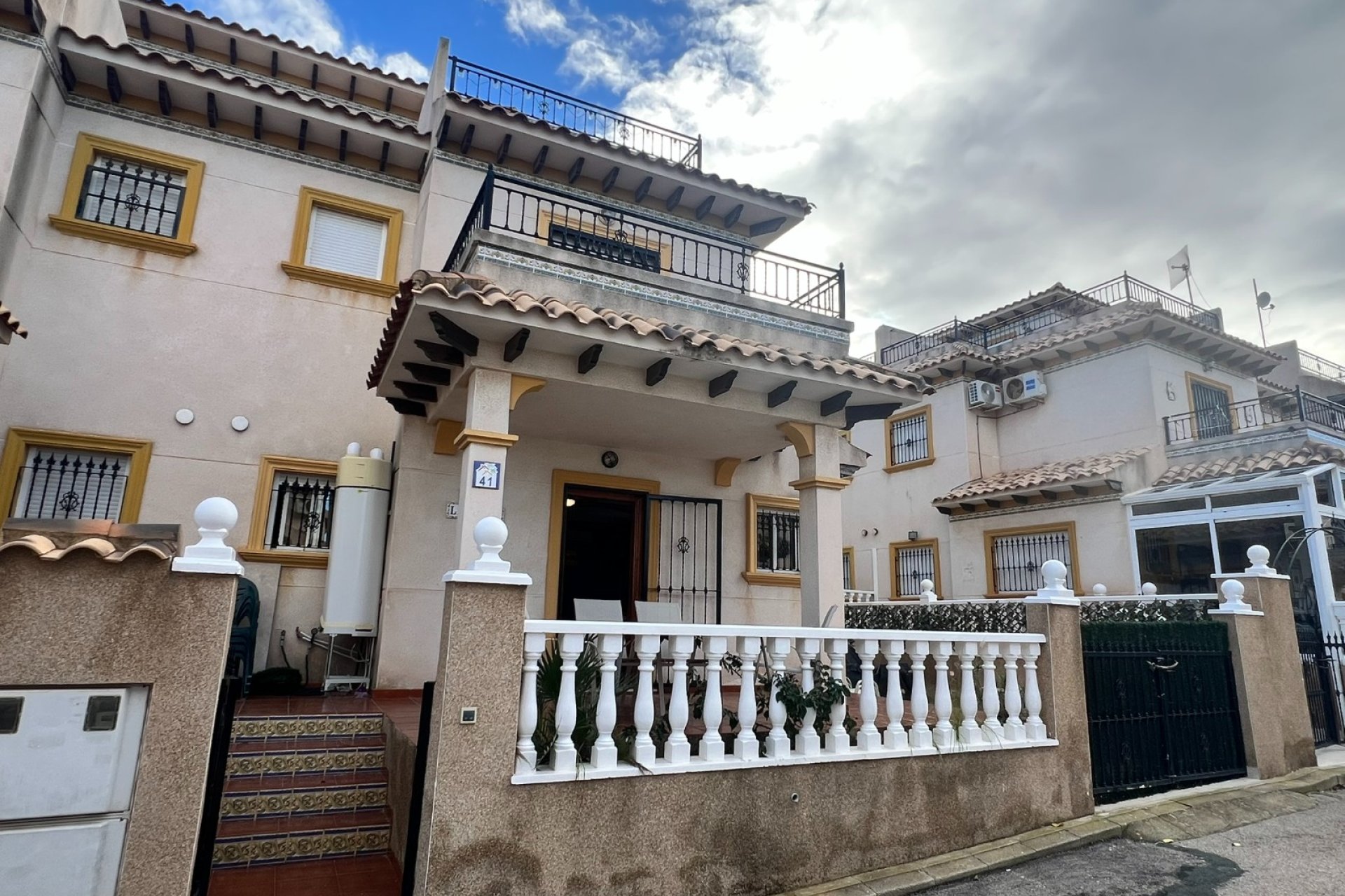 Herverkoop - Villa - Orihuela Costa - La Zenia