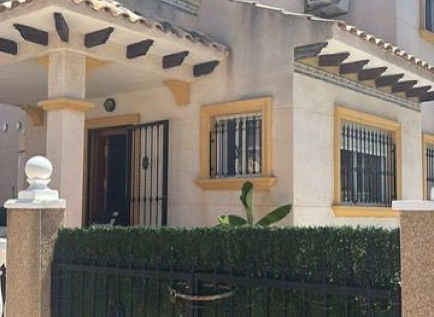 Herverkoop - Villa - Orihuela Costa - La Zenia