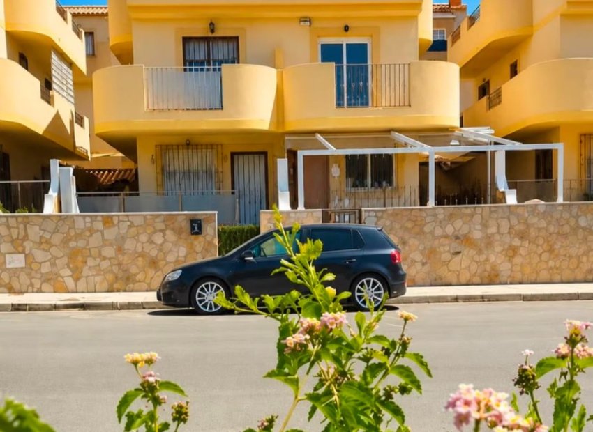 Herverkoop - Villa - Orihuela Costa - La Zenia