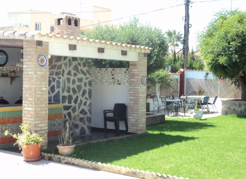 Herverkoop - Villa - Orihuela Costa - Lomas De Cabo Roig