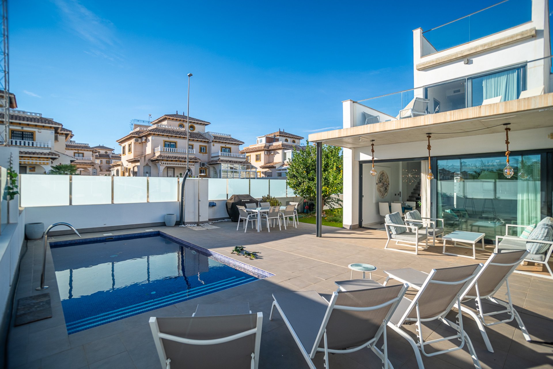 Herverkoop - Villa - Orihuela Costa - Lomas De Cabo Roig