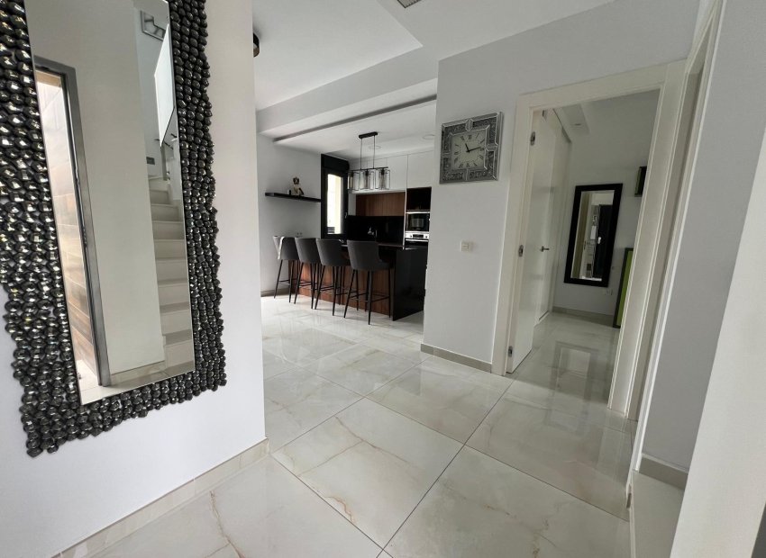 Herverkoop - Villa - Orihuela Costa - Lomas De Cabo Roig