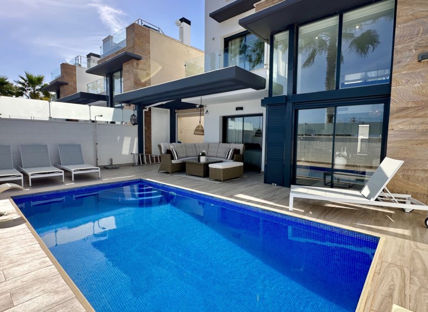 Herverkoop - Villa - Orihuela Costa - Lomas De Cabo Roig