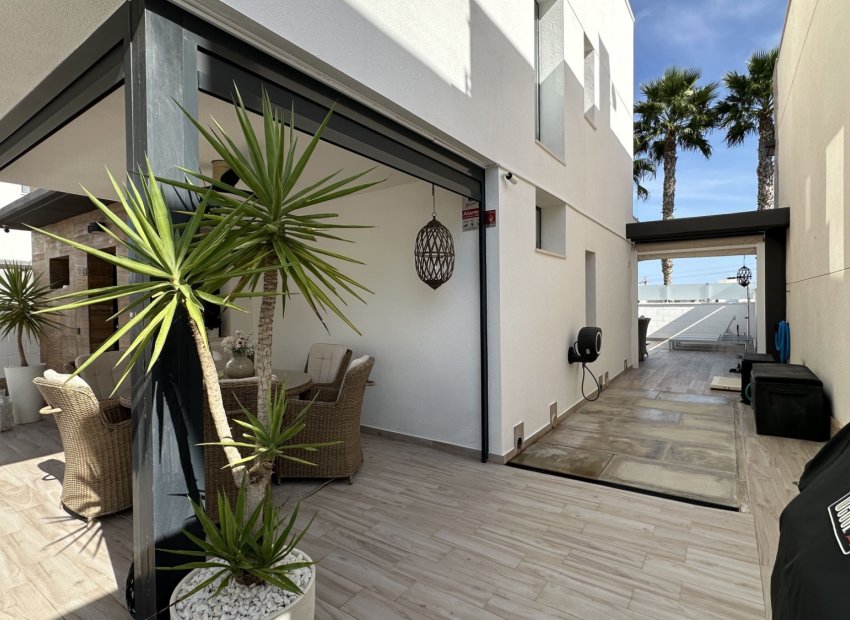 Herverkoop - Villa - Orihuela Costa - Lomas De Cabo Roig