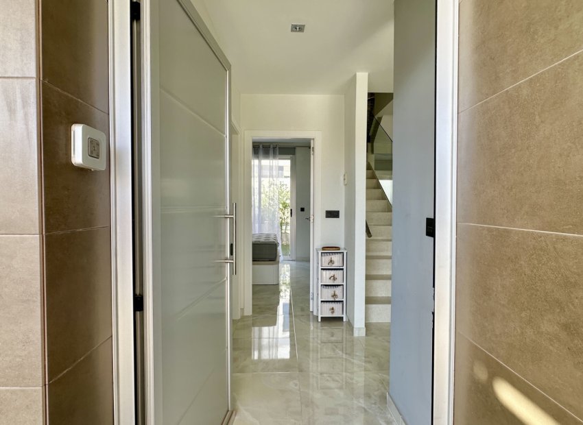 Herverkoop - Villa - Orihuela Costa - Lomas De Cabo Roig