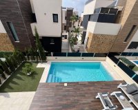 Herverkoop - Villa - Orihuela Costa - Lomas De Cabo Roig