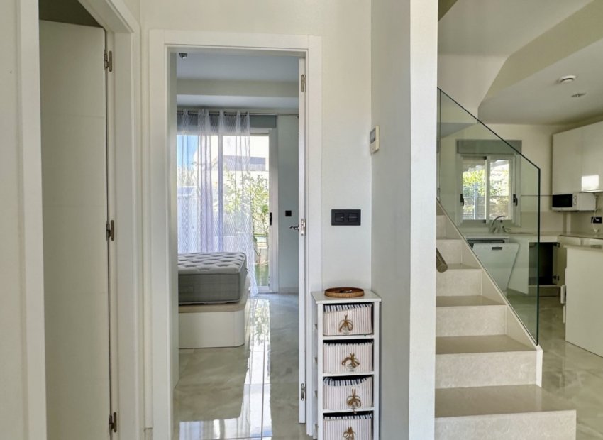 Herverkoop - Villa - Orihuela Costa - Lomas De Cabo Roig