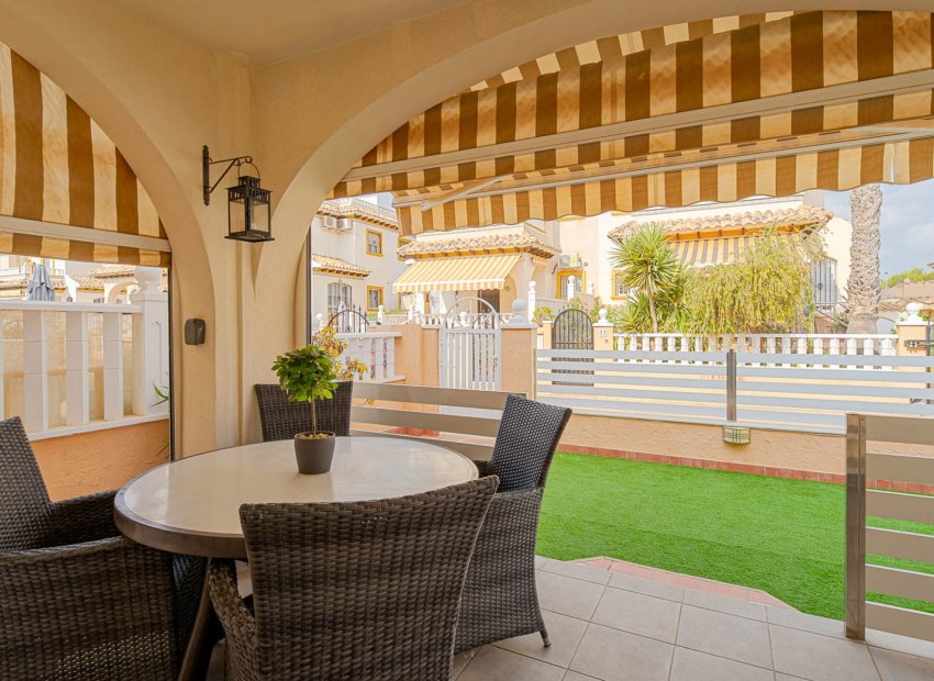 Herverkoop - Villa - Orihuela Costa - Lomas De Cabo Roig