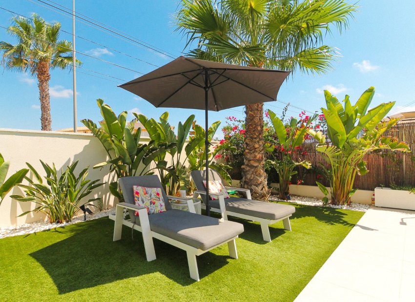 Herverkoop - Villa - Orihuela Costa - Lomas De Cabo Roig