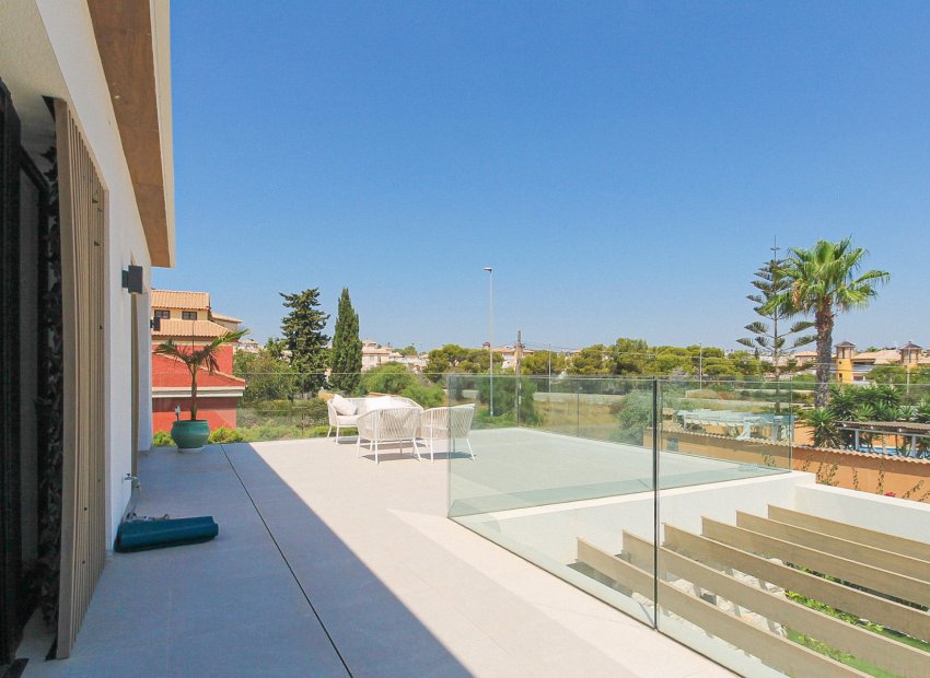 Herverkoop - Villa - Orihuela Costa - Lomas De Cabo Roig