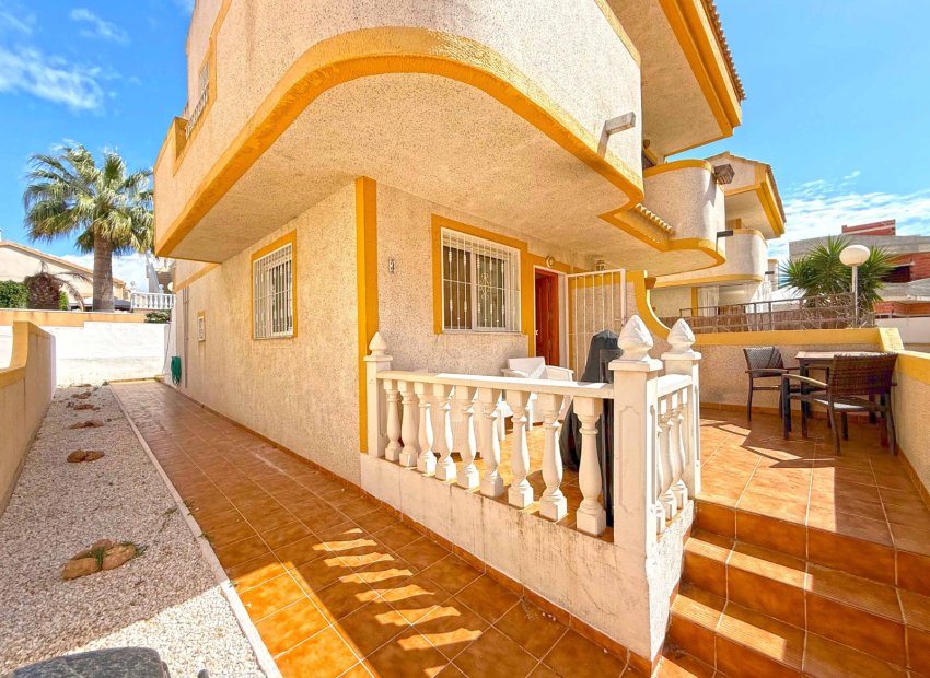 Herverkoop - Villa - Orihuela Costa - Los Altos