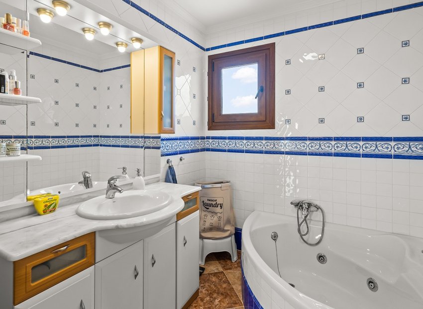 Herverkoop - Villa - Orihuela Costa - Los Altos