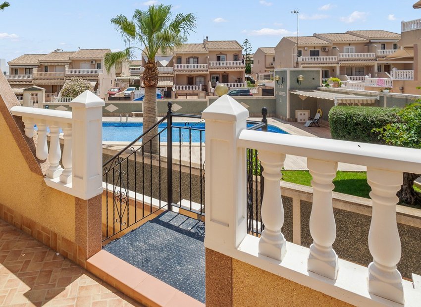 Herverkoop - Villa - Orihuela Costa - Los Altos