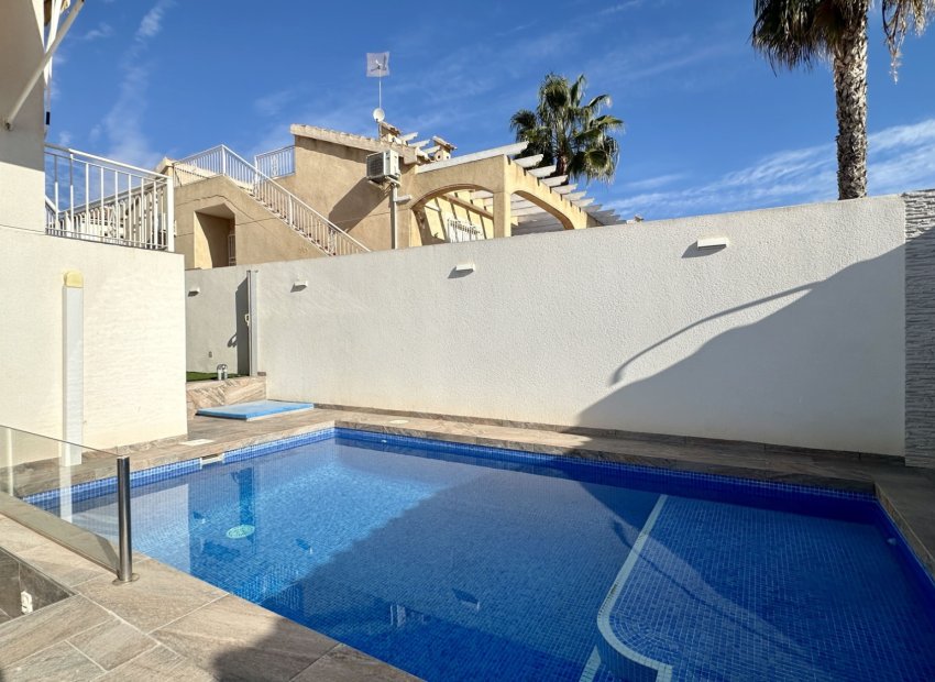 Herverkoop - Villa - Orihuela Costa - Los Altos