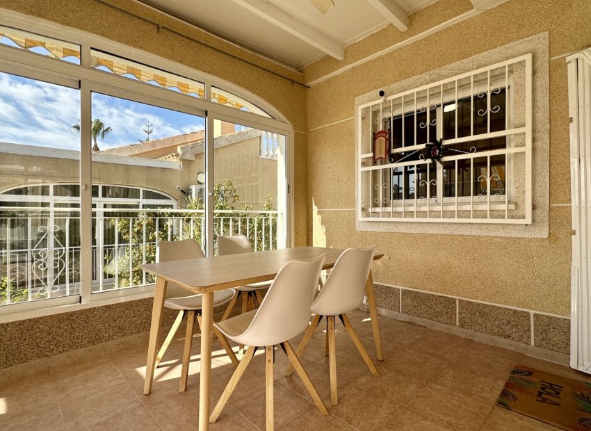 Herverkoop - Villa - Orihuela Costa - Los Altos