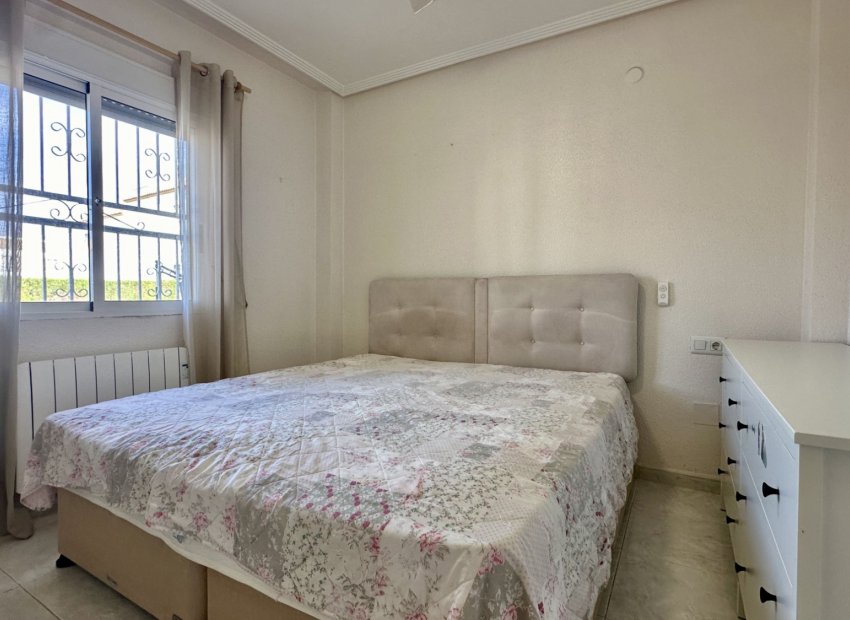 Herverkoop - Villa - Orihuela Costa - Los Altos