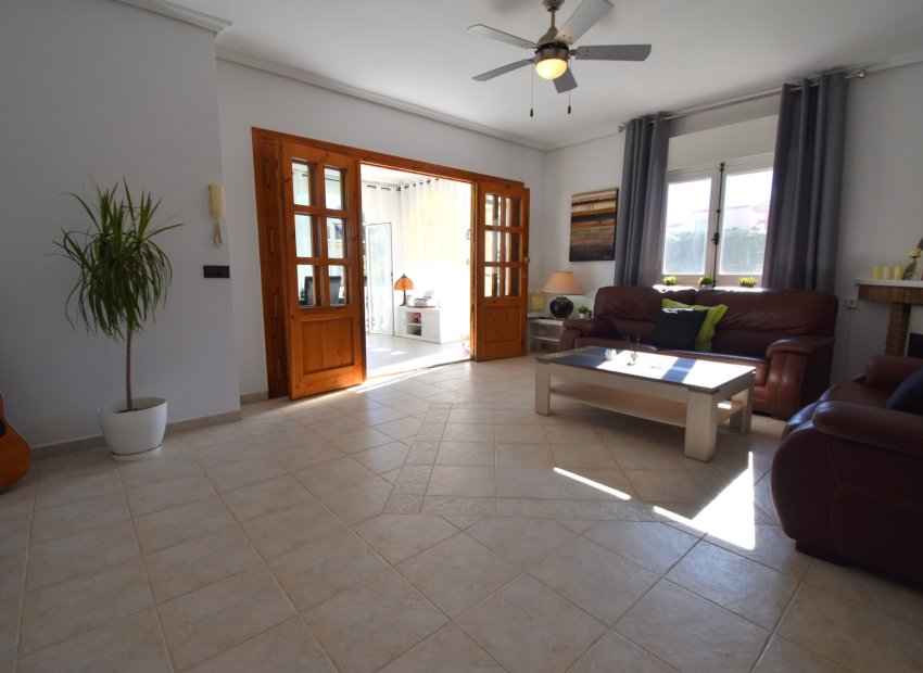 Herverkoop - Villa - Orihuela Costa - Los Balcones